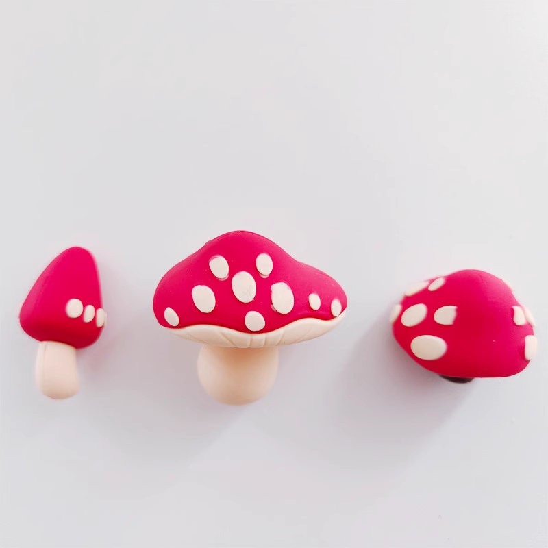 🌸五日工坊🌸 可愛童話蘑菇(3入) 軟陶紅色蘑菇裝飾／兒童陶土／園藝景觀擺件／公主蛋糕配件 紅色毒蘑菇 烘焙裝飾