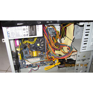 二手PC(WD800硬碟；或其他的硬碟組合)+20吋Benq顯示器