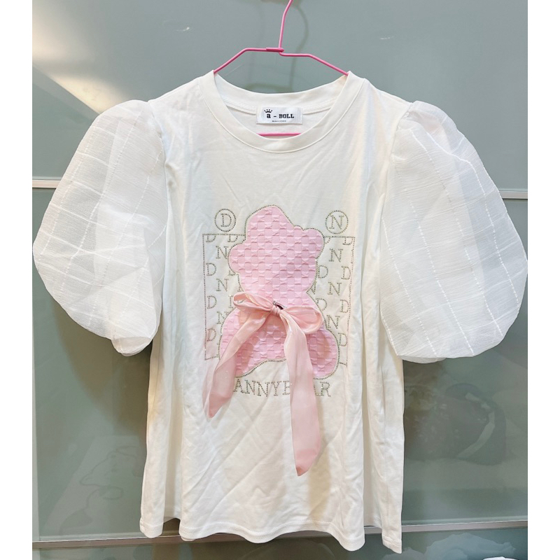 賠售新品⭐️美款‼️韓國🇰🇷全新正韓阿寶家aboll 好好看，粉色小熊蝴蝶結上衣，真的太夢幻好看了💕