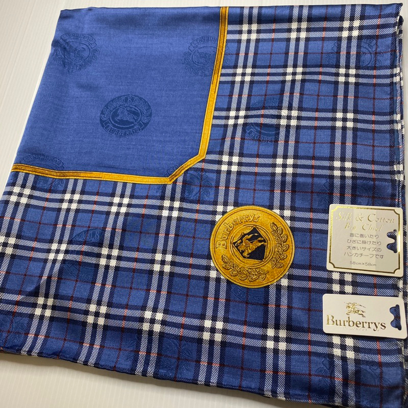 Burberry 藍色格紋緹花手帕，絲棉款，大尺寸58公分