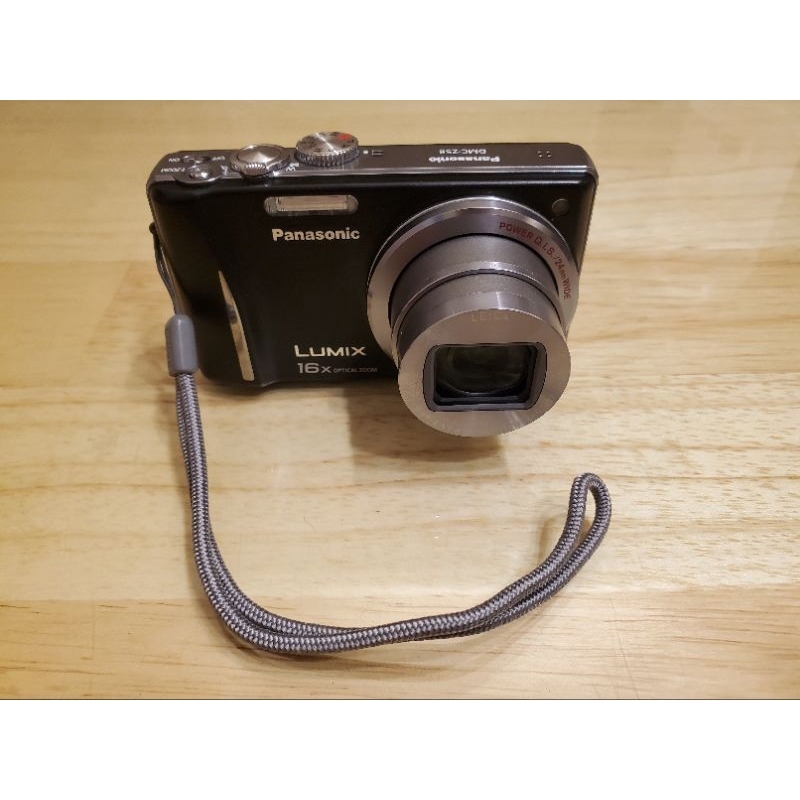 二手Panasonic 國際牌LUMIX 16X DMC-ZS8日本製數位相機，單主機附電池，無電源線