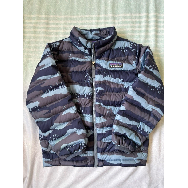 patagonia 4T 男童藍色羽絨外套