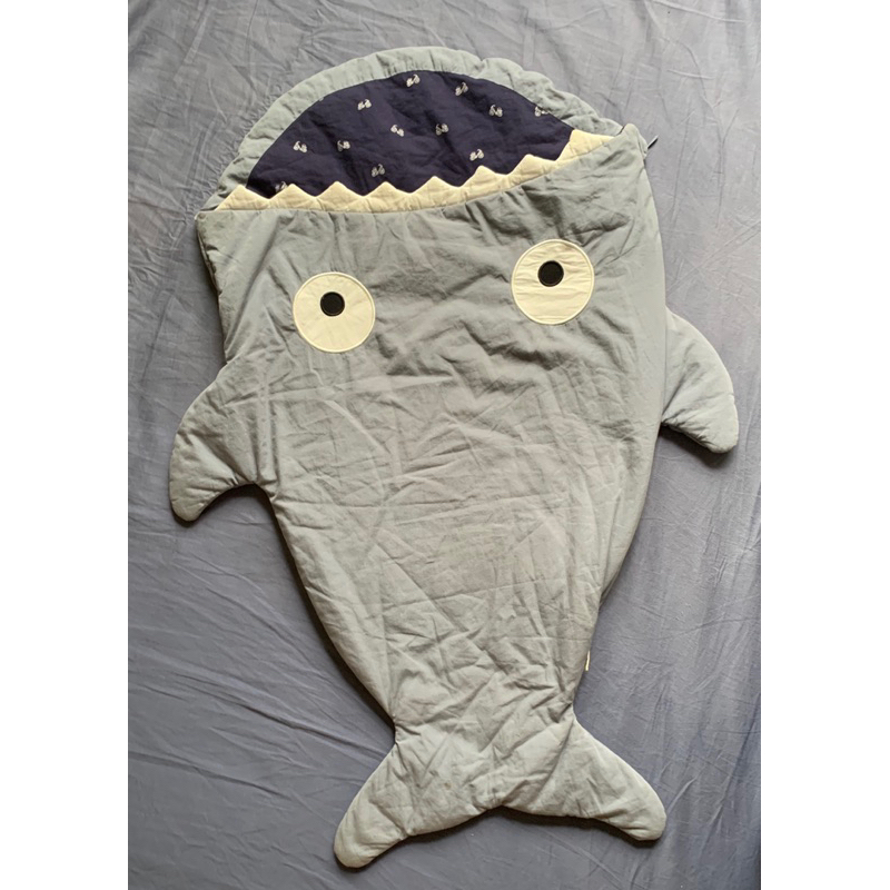 【二手】西班牙BabyBites 鯊魚咬一口 輕量版 純棉手工 嬰兒睡袋 防踢被 包巾 湛灰藍