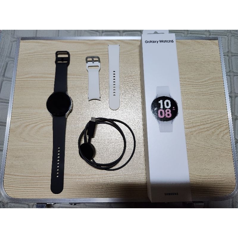 可議價SAMSUNG Galaxy Watch5 44mm（藍芽版）