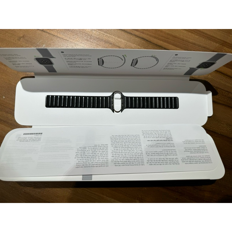 [二手] Apple Watch 原廠皮革磁性鏈紋錶帶38/40/41mm S/M 黑色