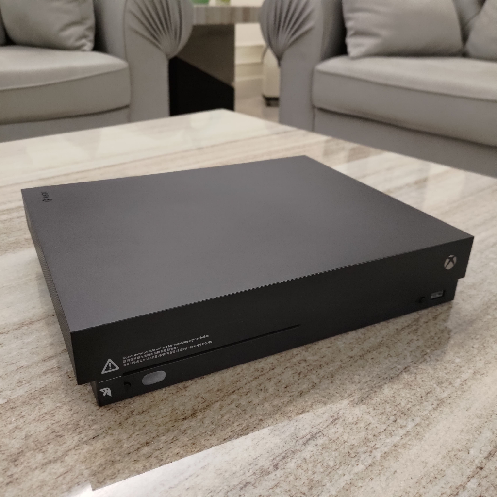 【已升級SSD+附贈遙控器+散熱器】XBOX ONE X 主機