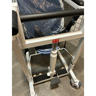 （現貨）腳踏液壓升降椅 輪椅 移動椅 搬運椅 便盆椅