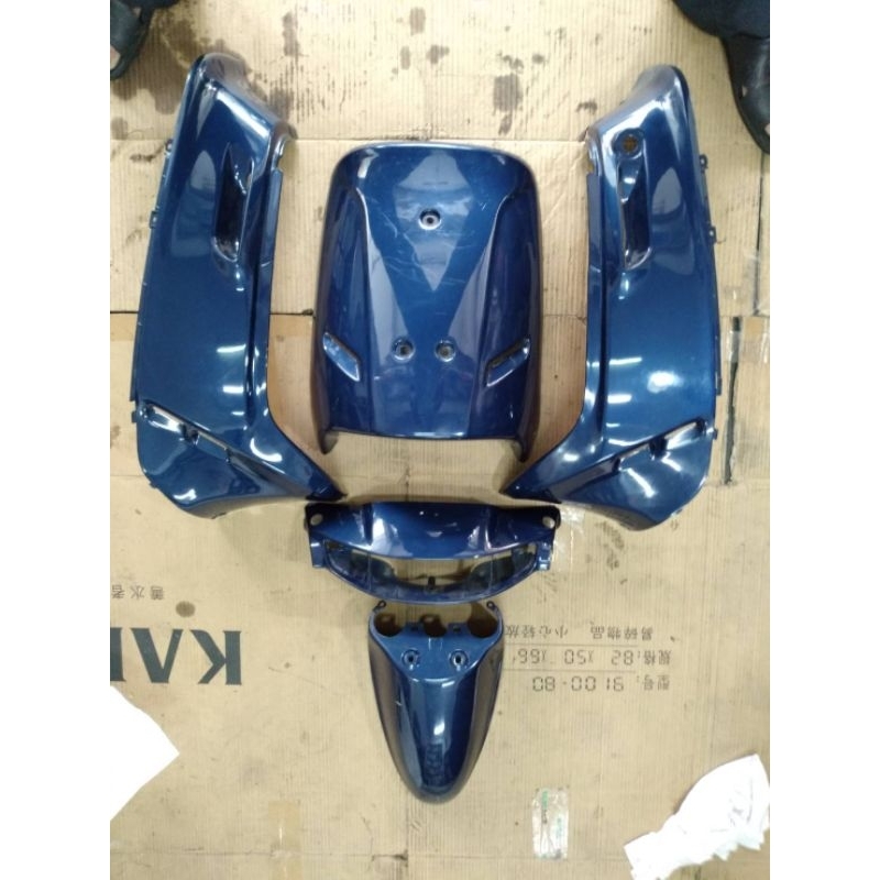 古董機車零件販售 雄獅125二手排氣管580 dio迪奧50cc二手烤漆面板一台1880