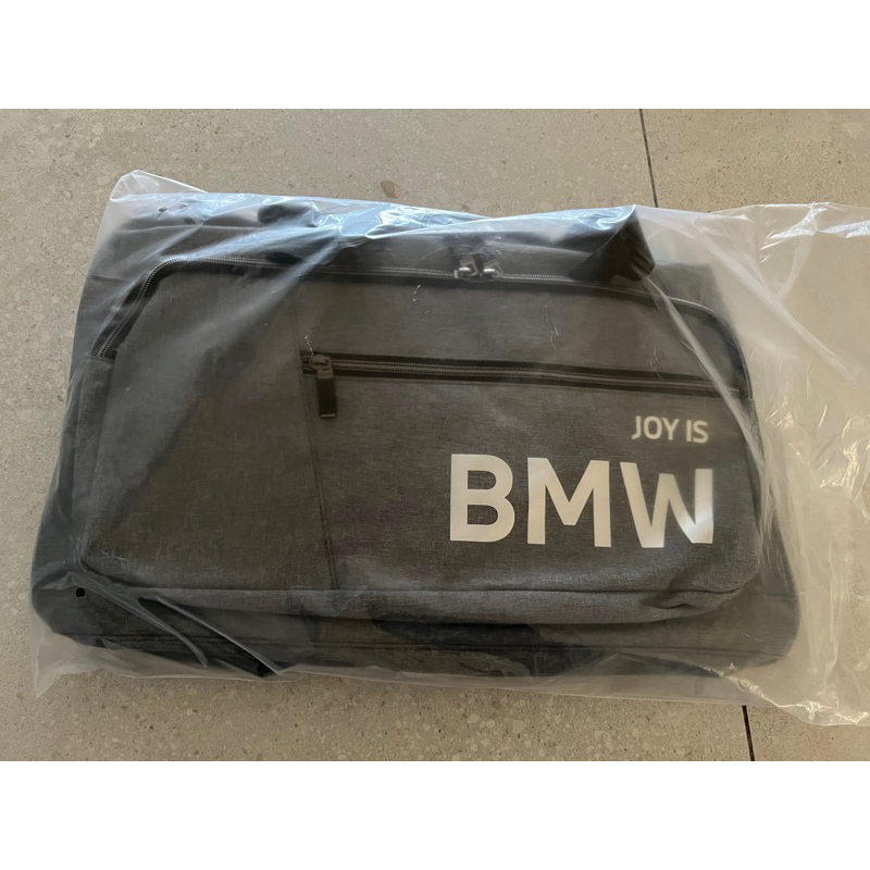 BMW 時尚旅行袋 。