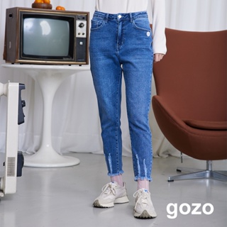 【gozo】gozo圓標抽鬚修身牛仔褲(灰色/藍色_S/M/L) | 女裝 修身 休閒 窄管褲 牛仔褲 直筒褲