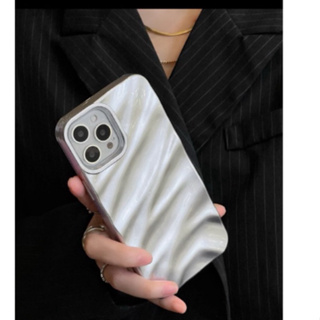 絲綢紋路手機殼適用於蘋果 iPhone13防摔殼手機殼保護殼/銀色