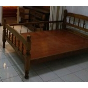 四尺 實木 木板床 木板 床架 原價5000元,結實耐用 房東 房屋出租 單人床 雙人床