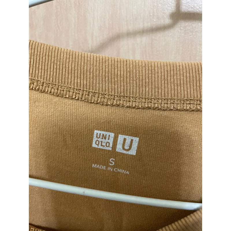 二手 UNIQLO 上衣