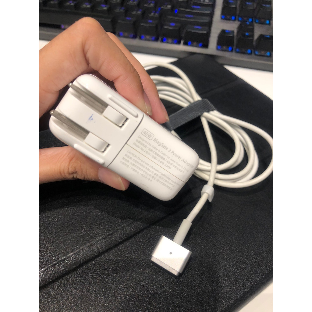 Apple Macbook mafsafe 2 power adapter 45W充電器 二手 APPLE專賣店購買