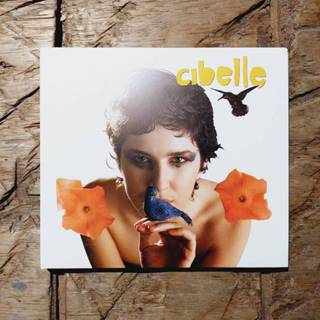 Cibelle｜賽貝兒同名專輯｜CD專輯｜西洋流行｜流行音樂｜巴西｜1900發行｜城南舊肆二手書店