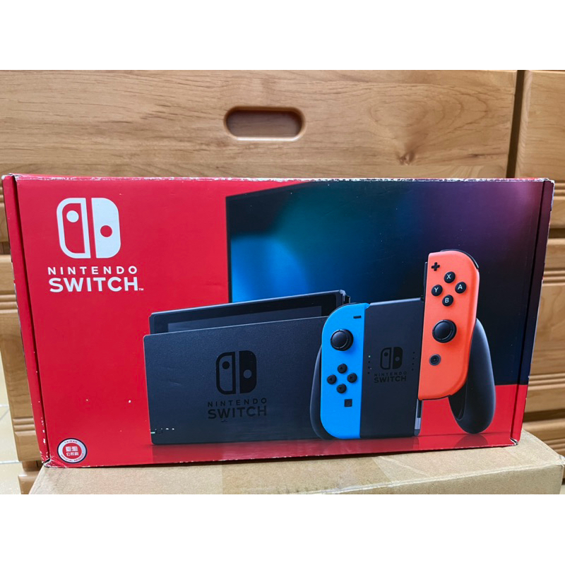 任天堂Nintendo Switch 二手HAD-S-KABAA全配。