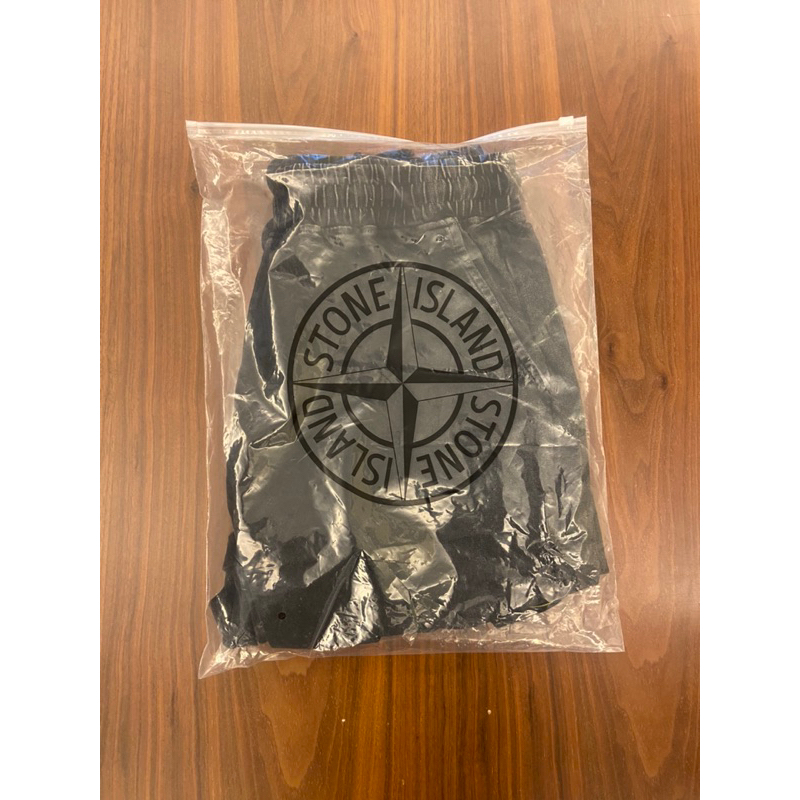 Stone Island 休閒短褲