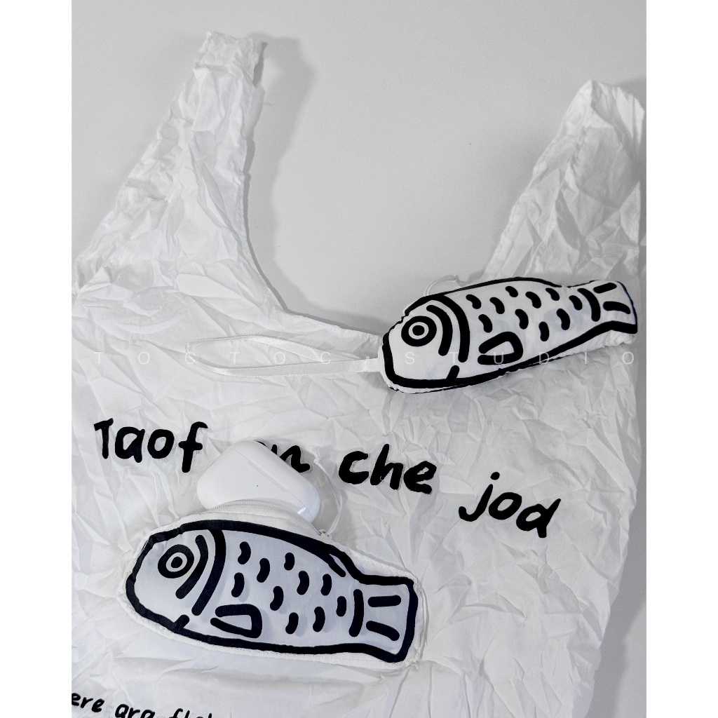 ❰ 台灣現貨 TOCTOC ❱ • 一隻魚 購物袋 輕薄好收納 收納袋 摺疊購物袋 環保袋 環保提袋 環保購物袋 側背包