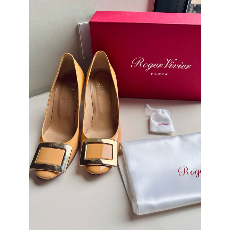 二手 Roger Vivier 膚色高跟鞋 少穿 RV Belle De Nut 尺寸 35 22cm