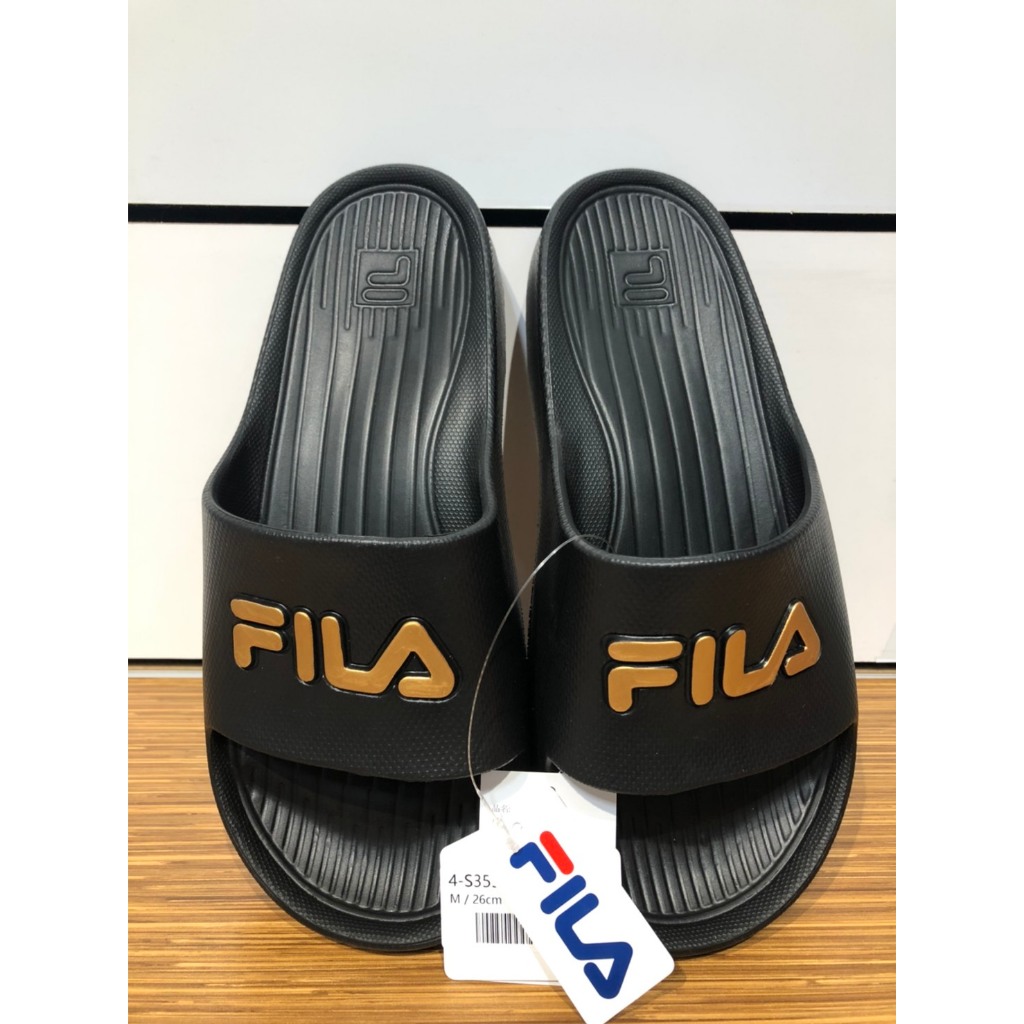 【FILA】男女款 防水 防滑 運動拖鞋 黑金色4S355-009