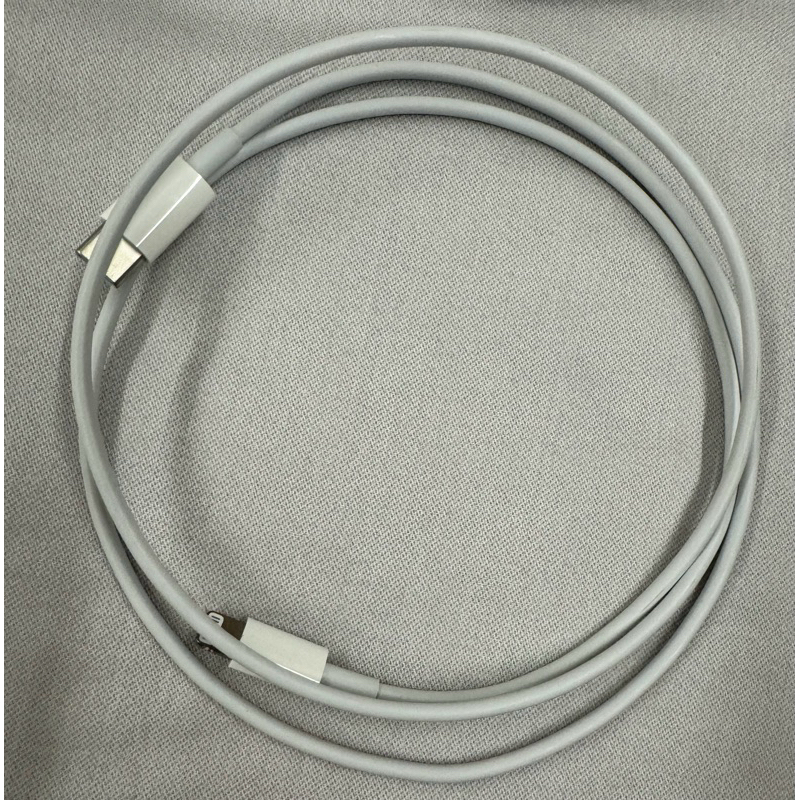 apple 原廠 USB-C 對 Lightning 連接線 (1 公尺)
