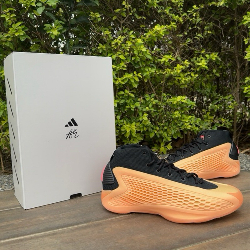 🏀小飛人潮流🏀 現貨 Adidas AE 1 With Love 籃球鞋 簽名鞋 蟻人  IF1859 室內鞋 抓地力