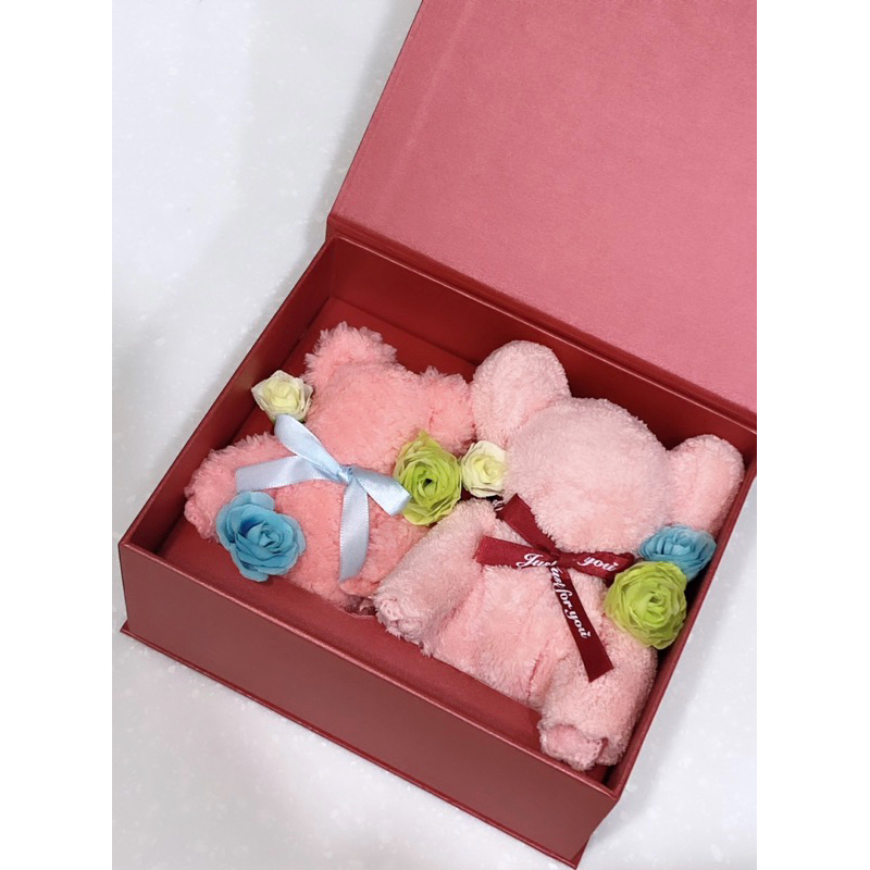 粉色熊熊毛巾禮盒 2入毛巾一大一小 盒子為福容飯店磁吸盒
