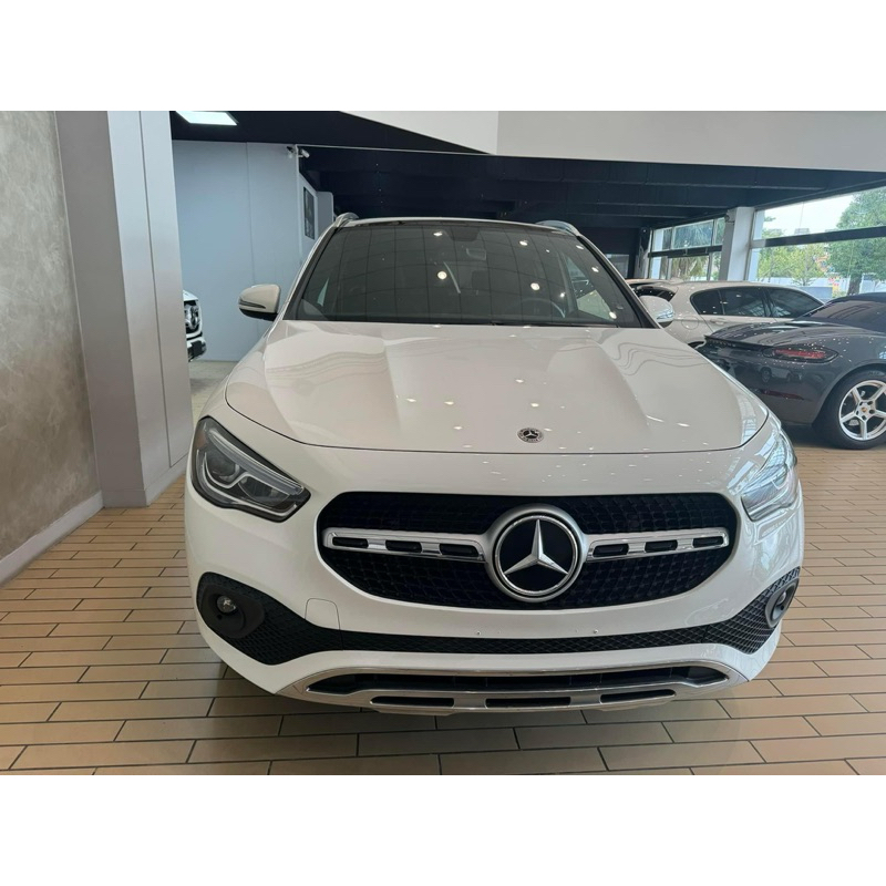 Benz GLA250 21年款