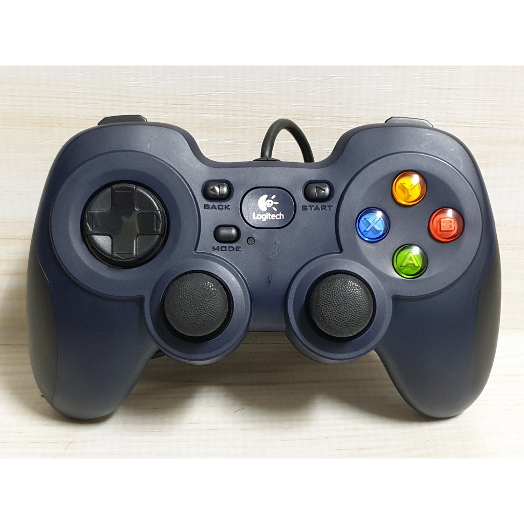 {哈帝電玩}~羅技 Logitech Gamepad F310 遊戲控制器 USB手把 搖桿 少用 功能正常良好~