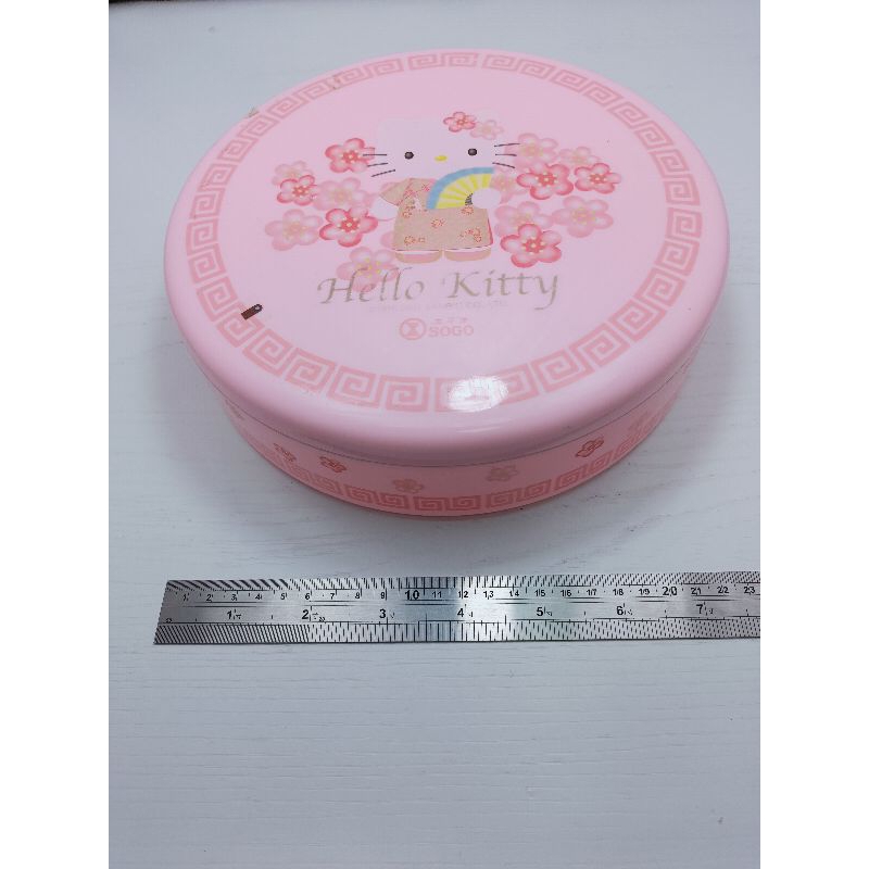 二手Hello Kitty 中國風 粉紅圓形糖果盒/收納盒/置物盒(SOGO)
