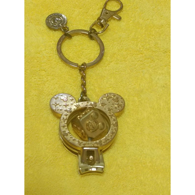 早期收藏香港迪士尼指甲剪吊飾鑰匙圈231217