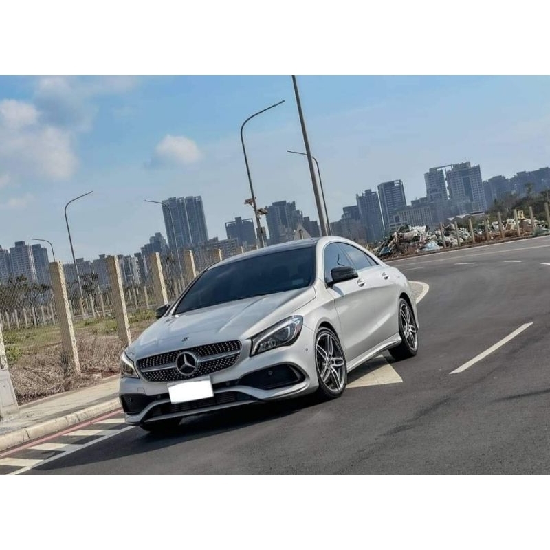 賓士M-Benz CLA250二手車 AMG 2018年里程僅4.6萬公里 四輪傳動 自動停車 改裝大螢幕排氣中尾段