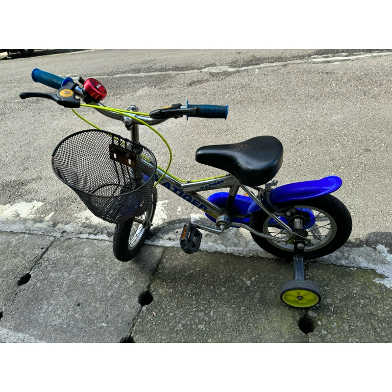 12吋藍色兒童腳踏車（二手）附9.8成新的側腳架