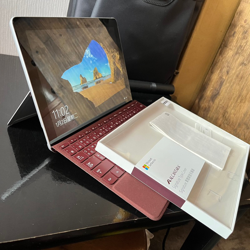 surface go +鍵盤（限一起販售）