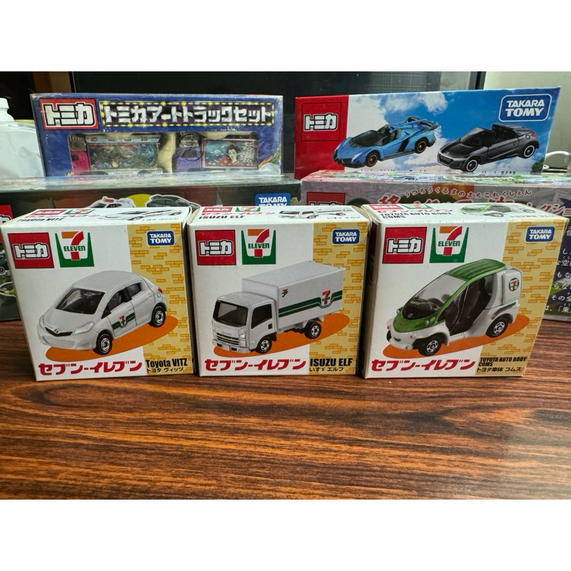 Tomica 多美 7-11 Toyota VITZ ISUZU ELF TOYOTA AUTO BADY (三台合售）