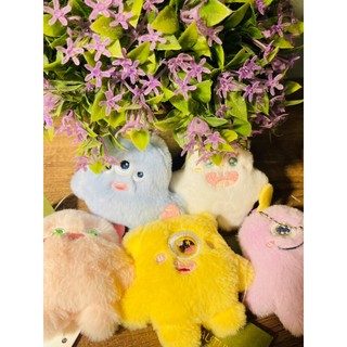 《Happy Alien Friends》鑰匙圈 r700 小怪獸 毛絨