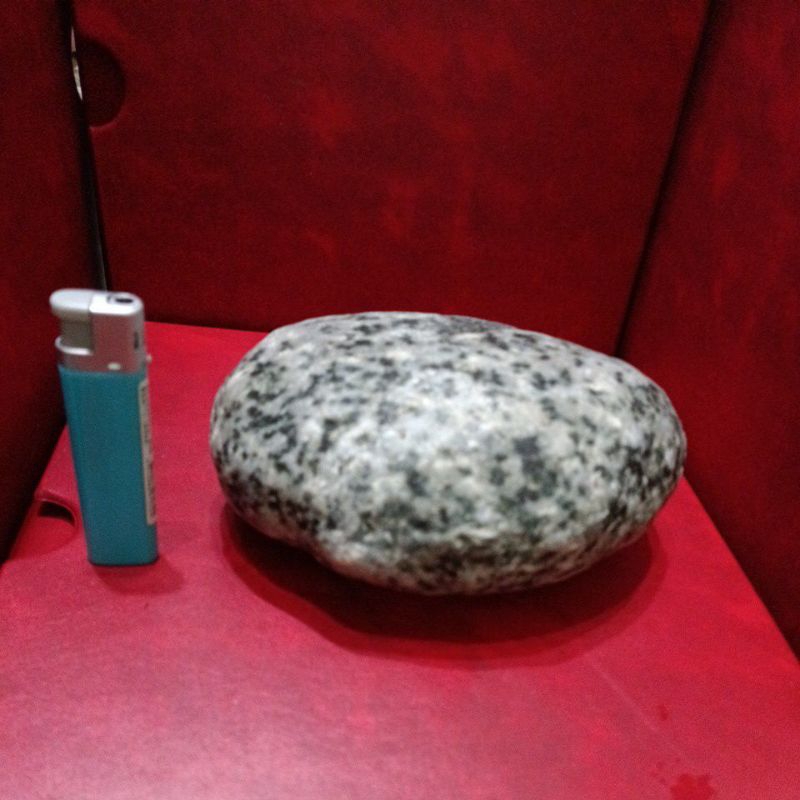 花東的麥飯石原石,重約2公斤,淨水,擺飾,實物拍照