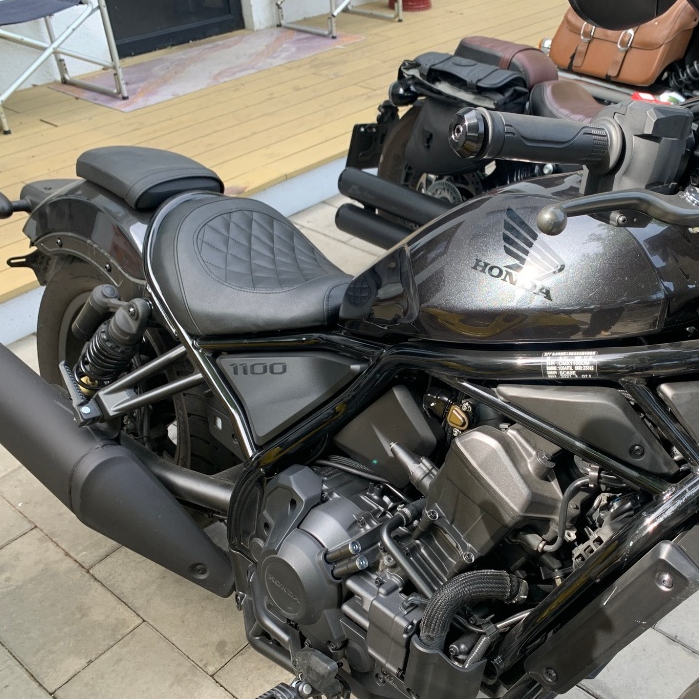 rebel500黑色坐墊包 適用於 Honda 叛逆者500改裝黑色一體坐墊 Rebel 1100T DCT