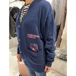 (現貨在台不必等)【CONVERSE TOKYO 】Hello Kitty聯名針織罩衫（藍）