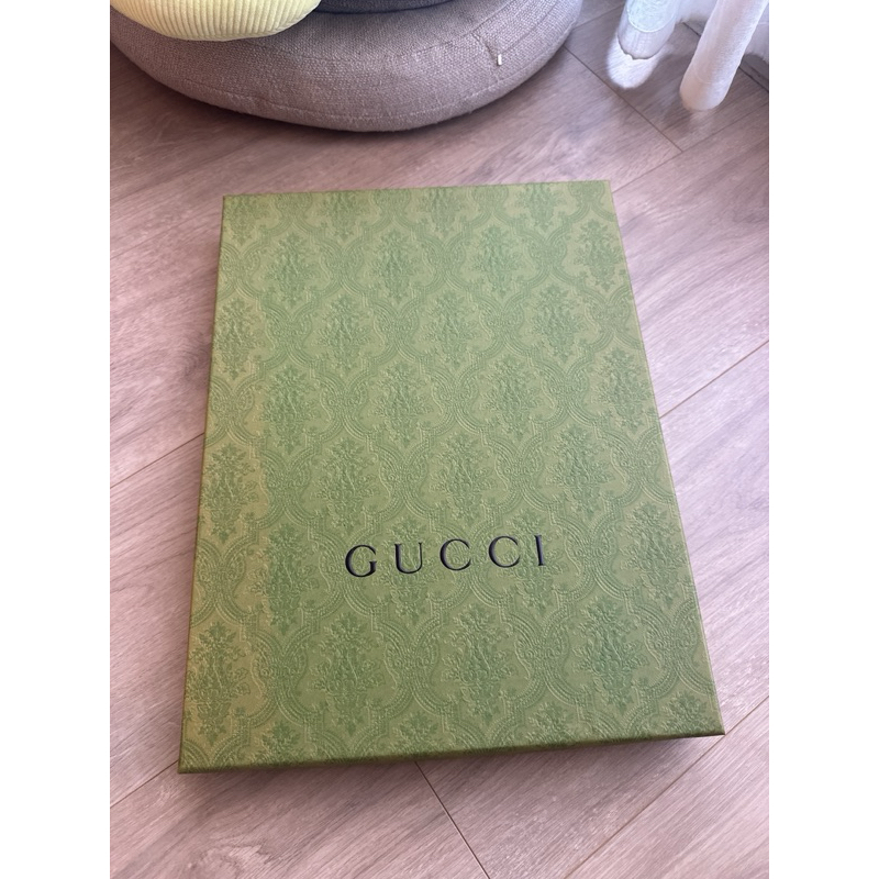 全新原廠Gucci 盒子、紙袋、緞帶