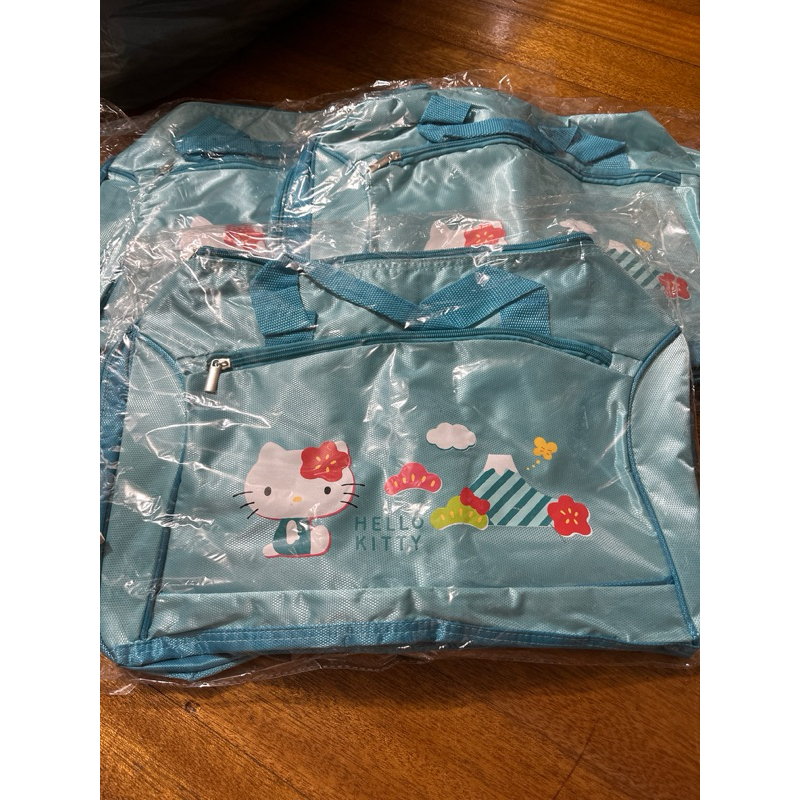 Hello  Kitty 悠遊時尚旅行袋