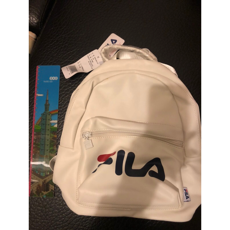 全新未上路FILA後背包 單肩包 多用途使用出國旅遊🧳輕巧後背包方便