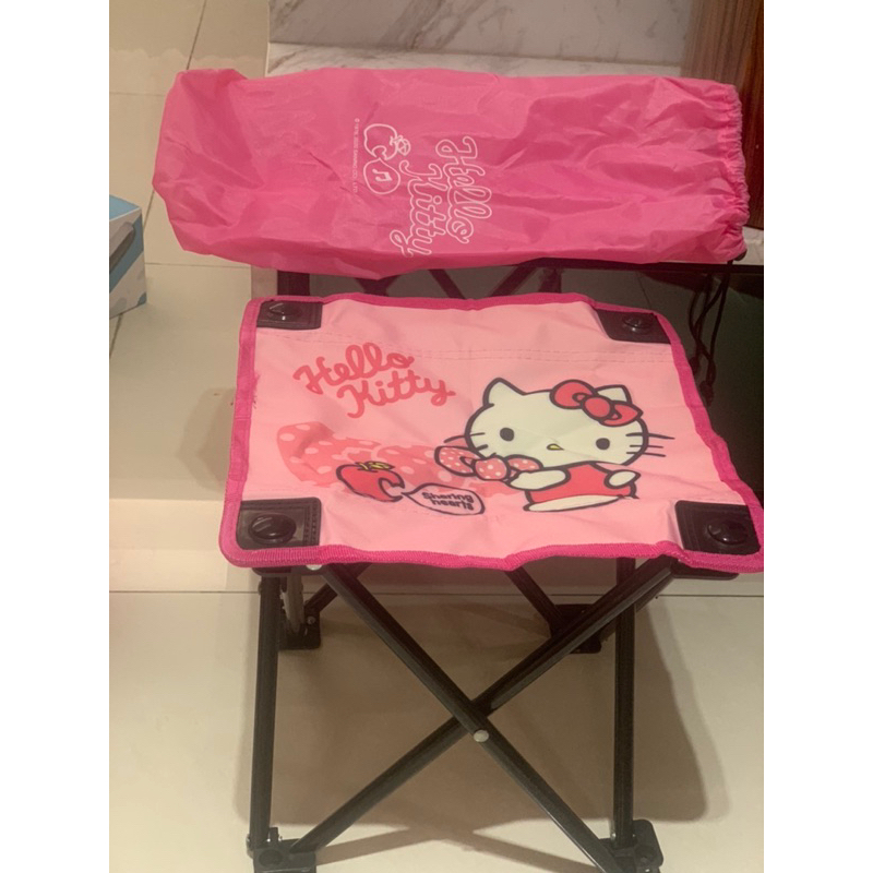 [雅雅的店]SOGO來店禮 Hello Kitty 休閒好攜帶摺疊椅 (附袋)