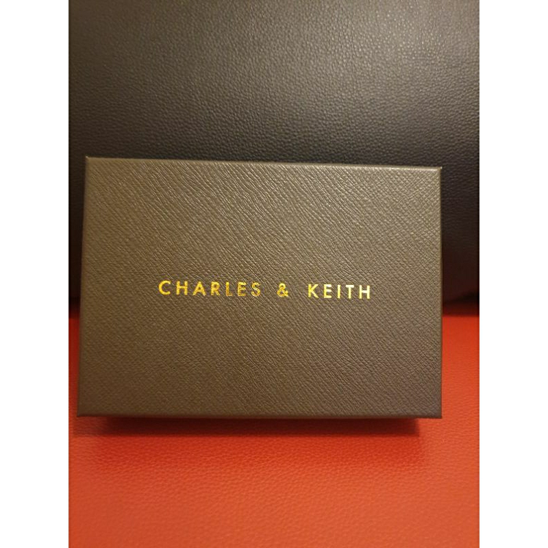 CHARLES &amp; KEITH 小CK信封式中短夾 - 黑色