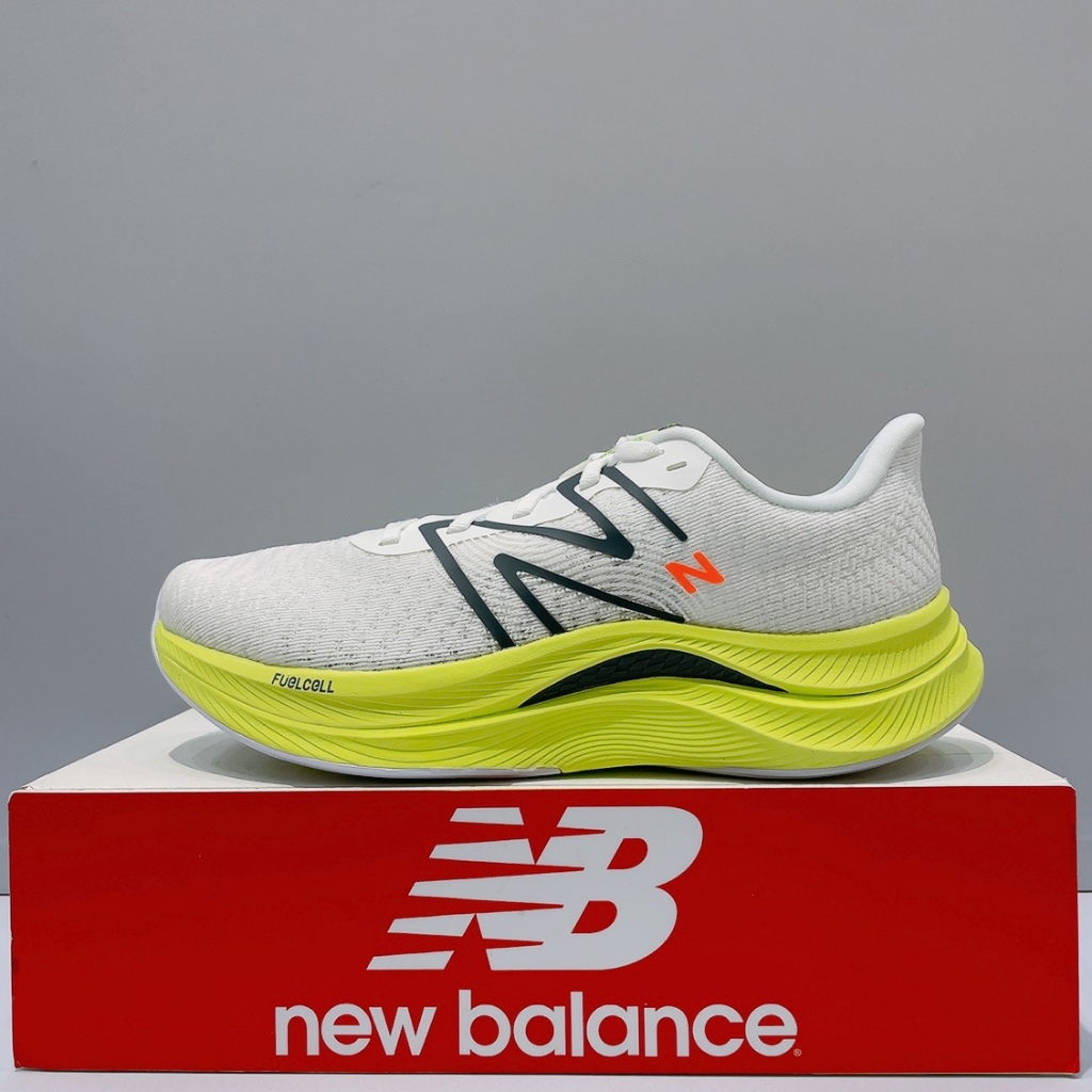 New Balance FuelCell Propel v4 女生 白色 D楦 緩震 運動 慢跑鞋 WFCPRCA4
