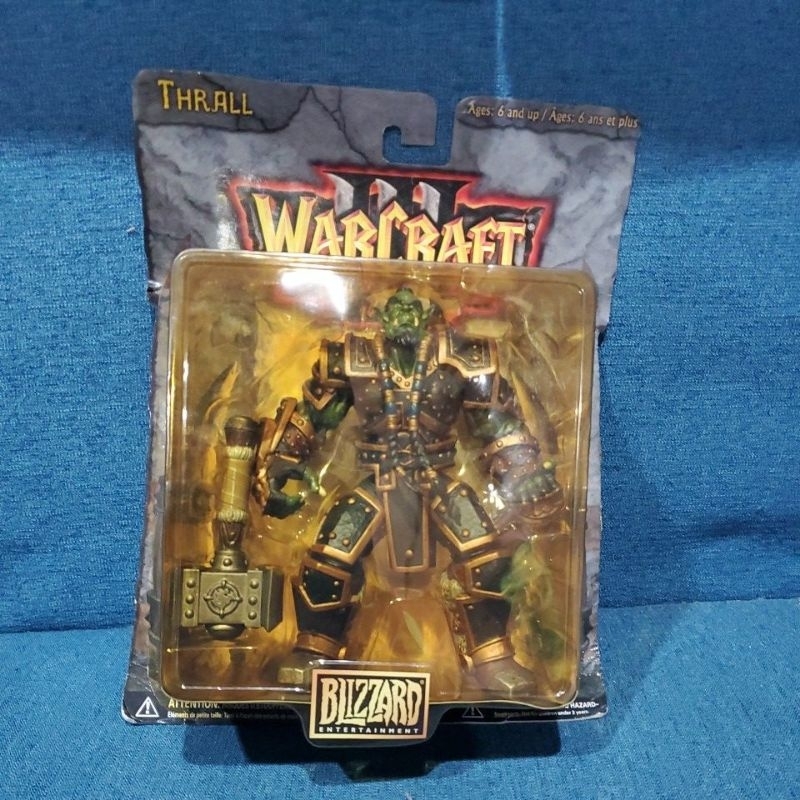 魔獸爭霸3。半獸人公仔。絕版。約18cm。閒放多年。
