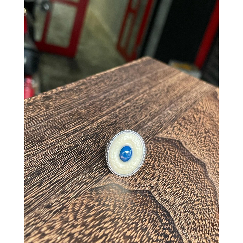 ［：多明尼加藍珀戒指，淨水天空藍與猛瑪象牙設計～戒指活戒🉑️調大小：］