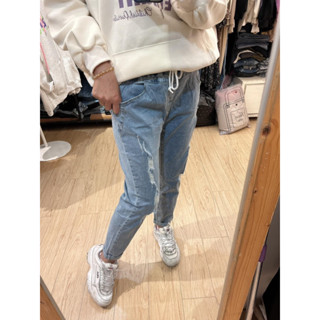 無敵顯瘦中腰彈性男友褲，女牛仔褲
