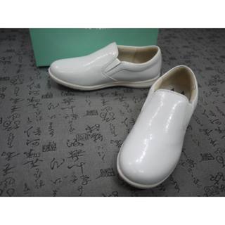 日本 YOUNEX 高級白色鱷魚紋休閒鞋 USA 7 EUR 40 JPN 25 CM