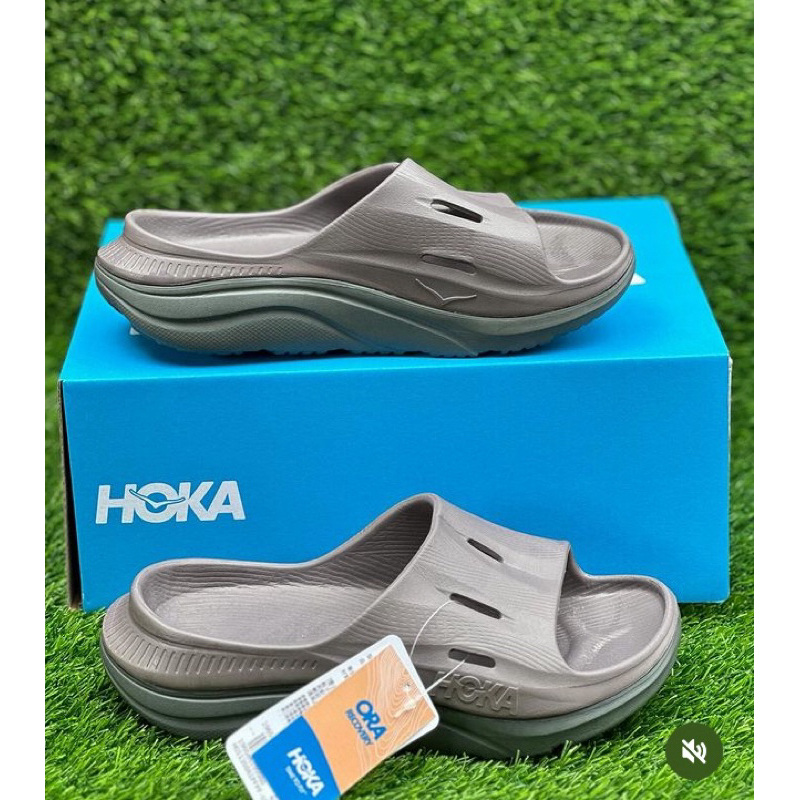 HOKA ONE ONE : U ORA Recovery Slide 3恢復拖鞋